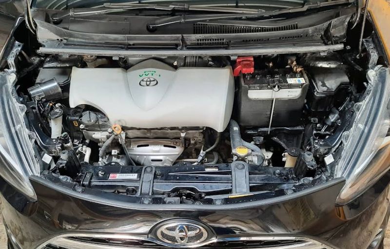 Hasil detailing ruang mesin mobil Toyota yang bersih di Sinar Surya Auto Care Bojongsoang